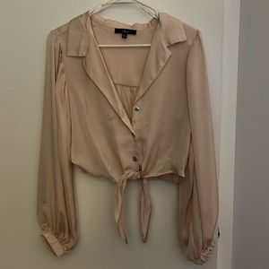 Women’s champagne size small LuLus blouse